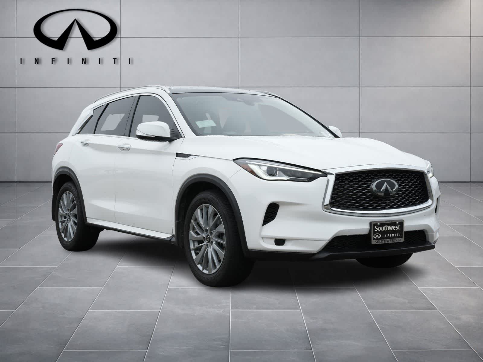 Thumbnail: 2025 INFINITI QX50 - 3