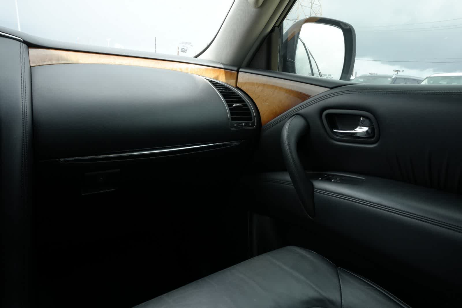 Thumbnail: 2014 INFINITI QX80 - 8