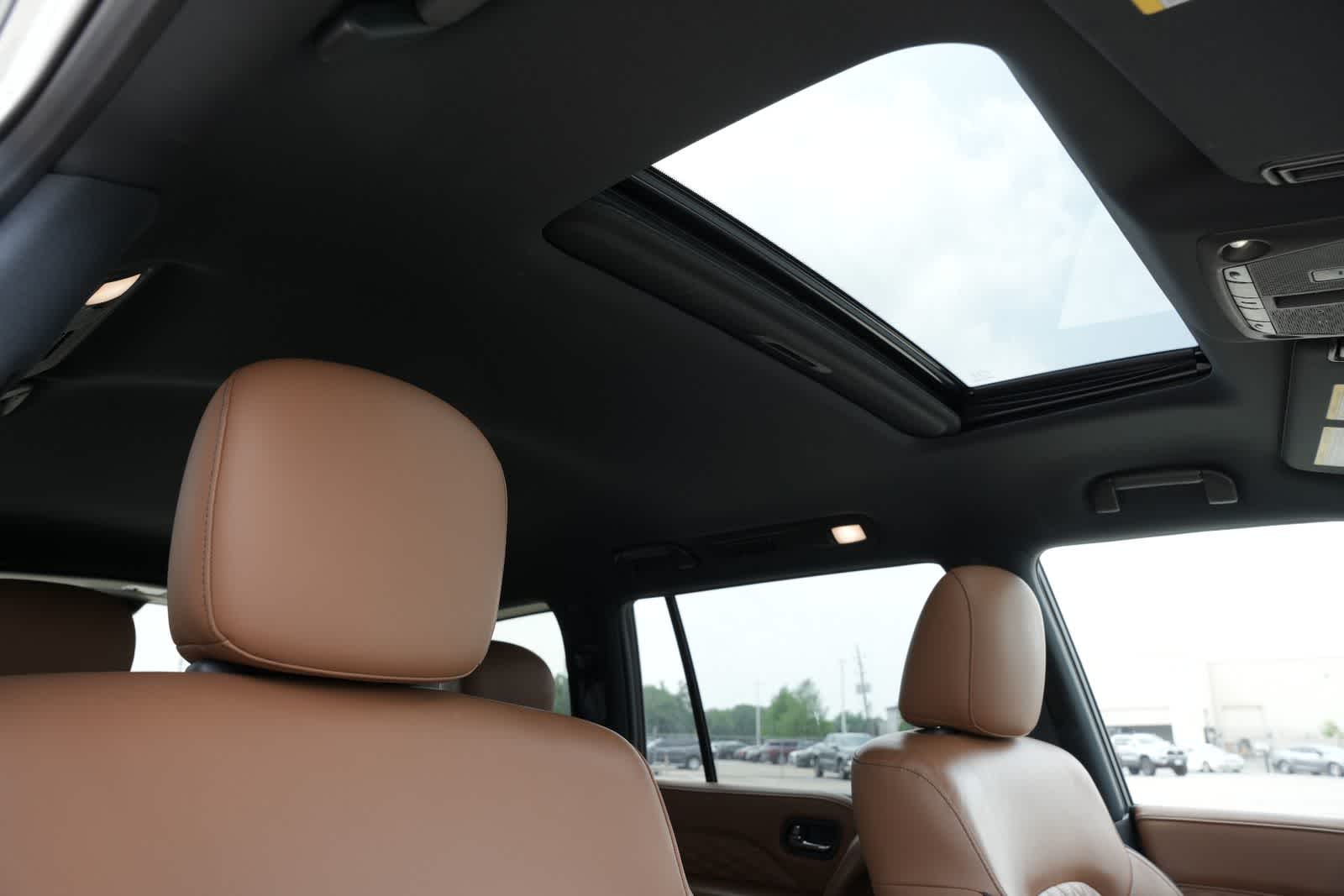 Thumbnail: 2024 INFINITI QX80 - 24