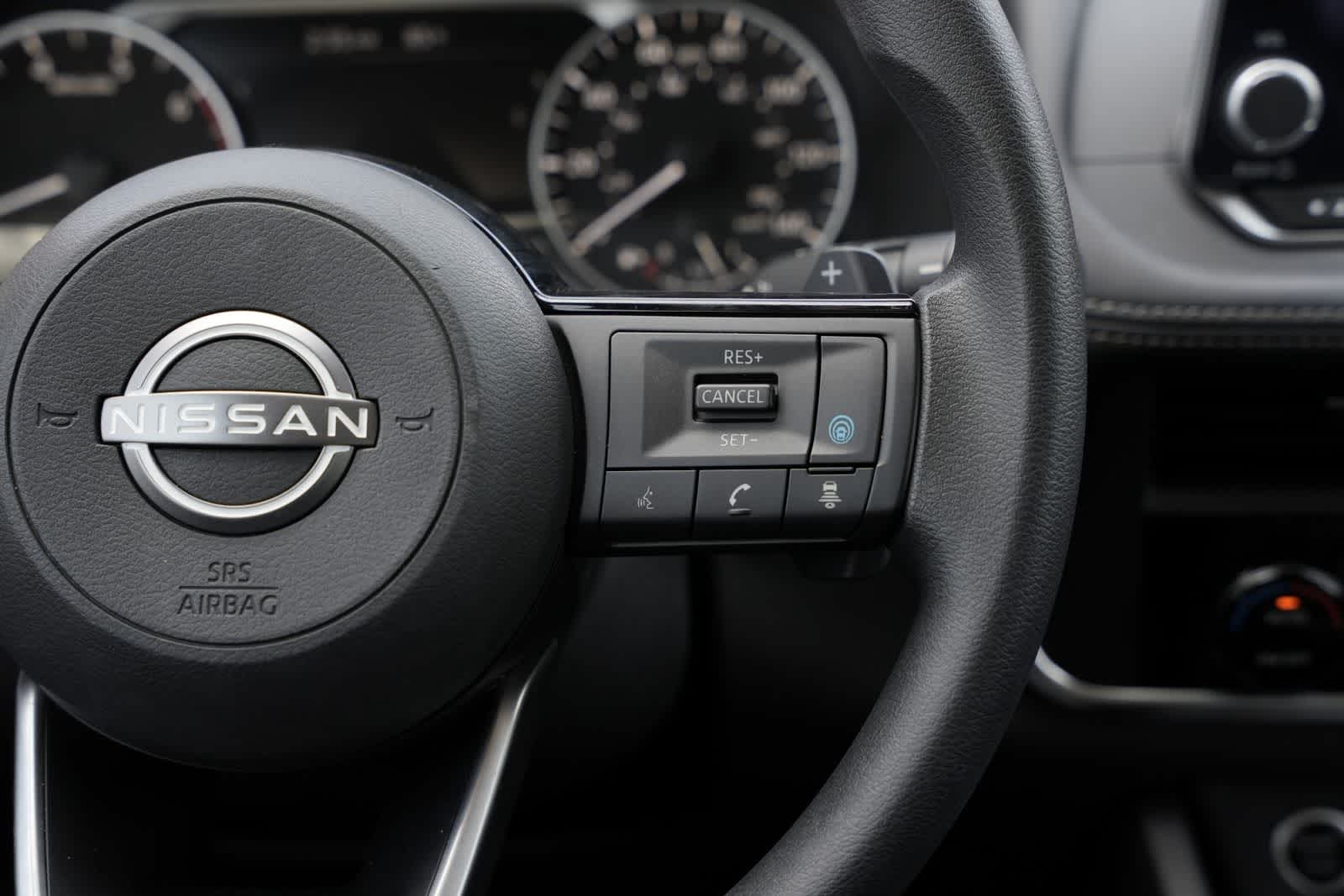 Thumbnail: 2023 Nissan Rogue - 11