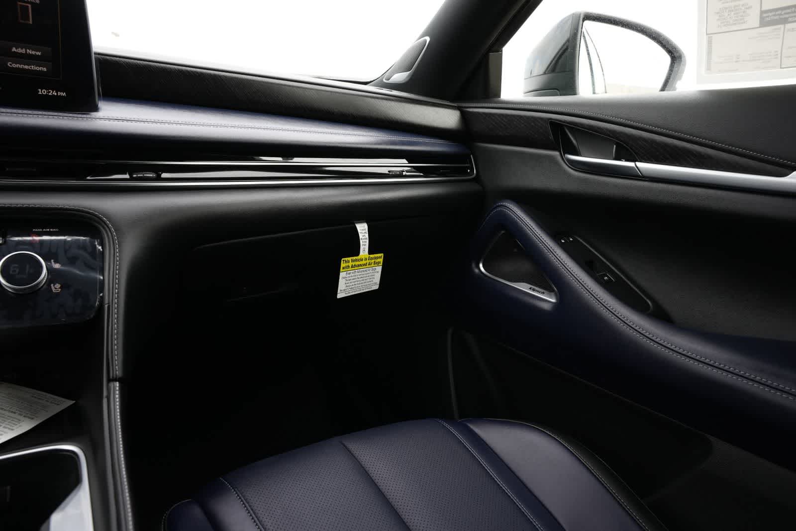 Thumbnail: 2026 INFINITI QX60 - 8