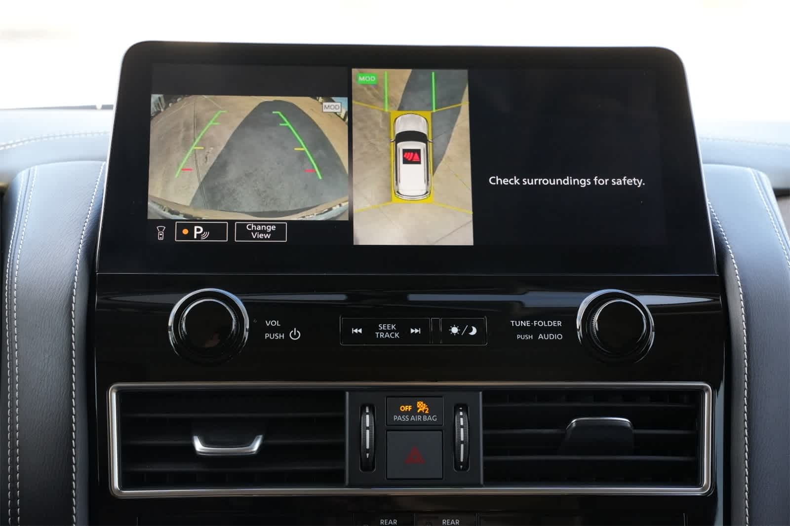 Thumbnail: 2024 INFINITI QX80 - 11