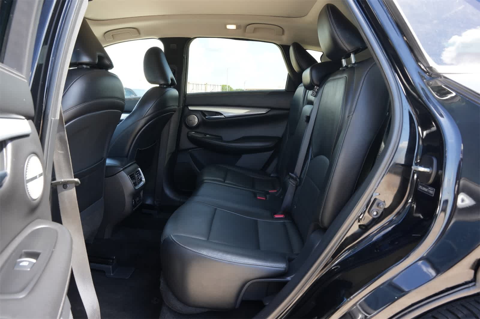 Thumbnail: 2019 INFINITI QX50 - 19