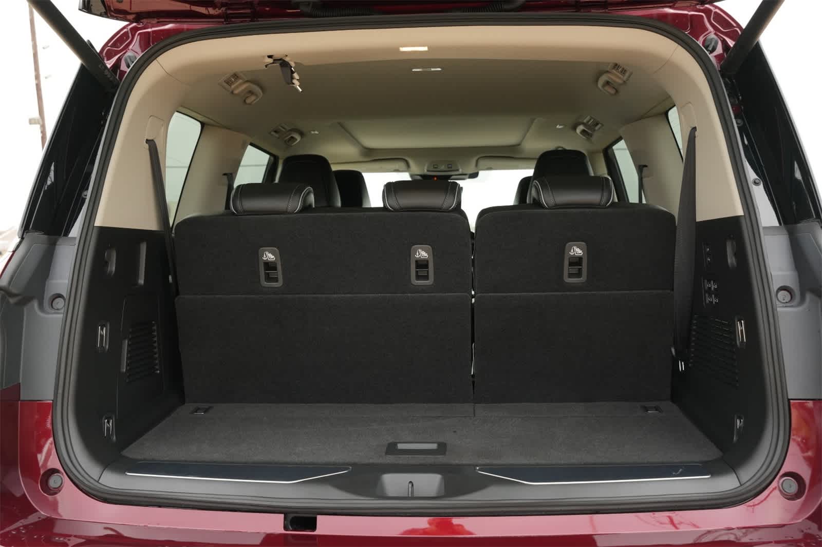 2025 INFINITI QX80 Luxe 21