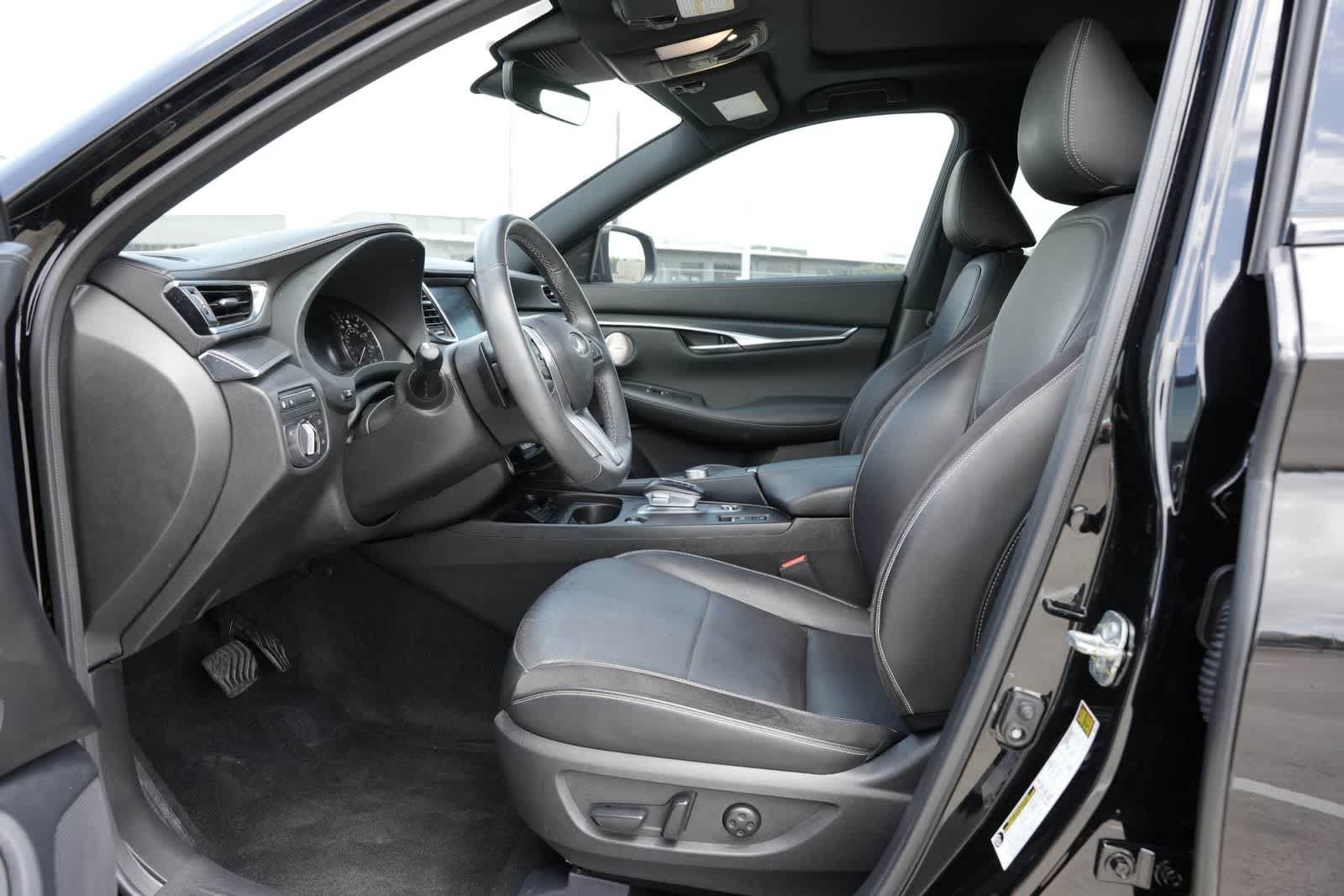 Thumbnail: 2023 INFINITI QX50 - 15