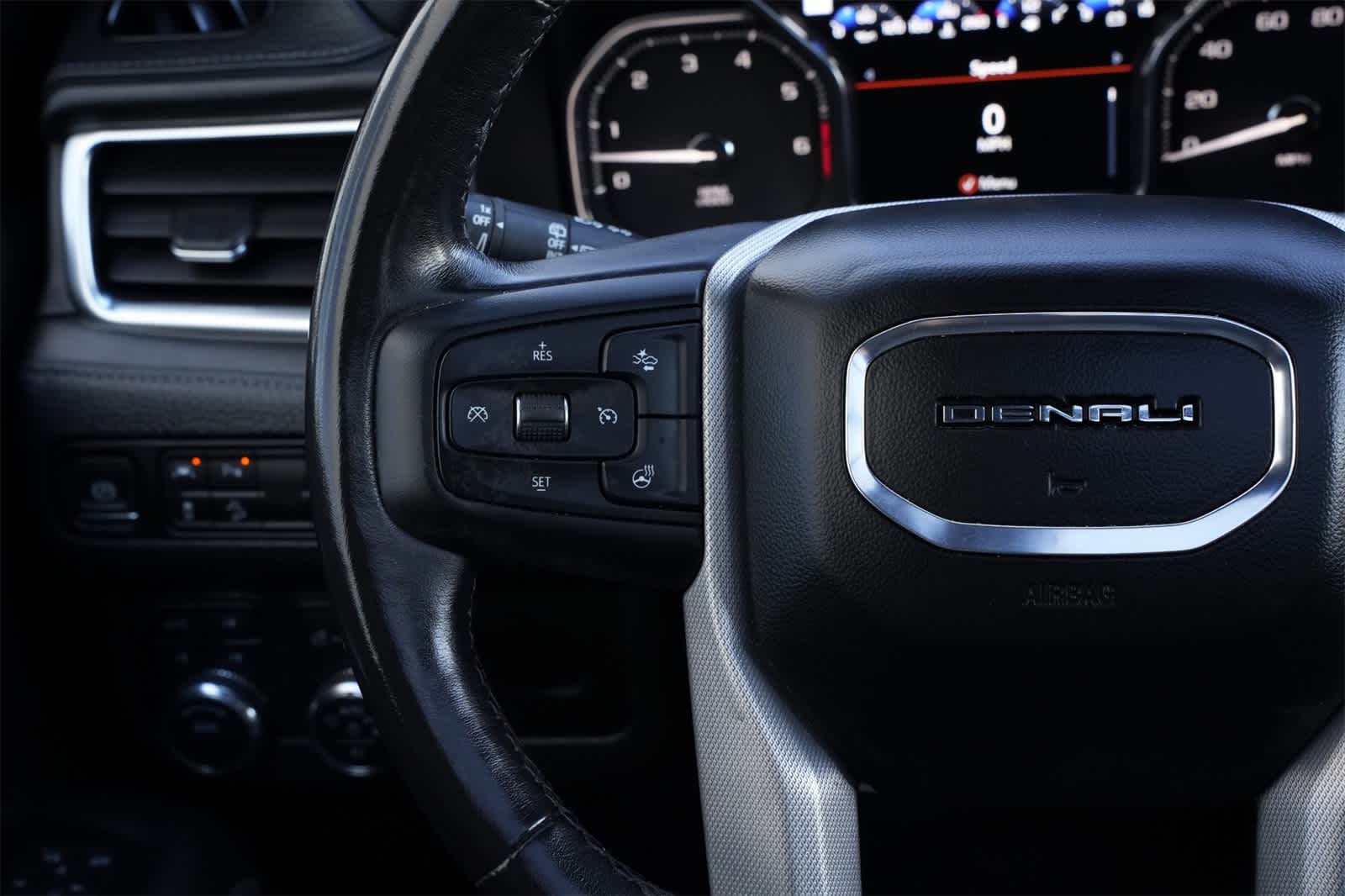 Thumbnail: 2021 GMC Yukon - 10