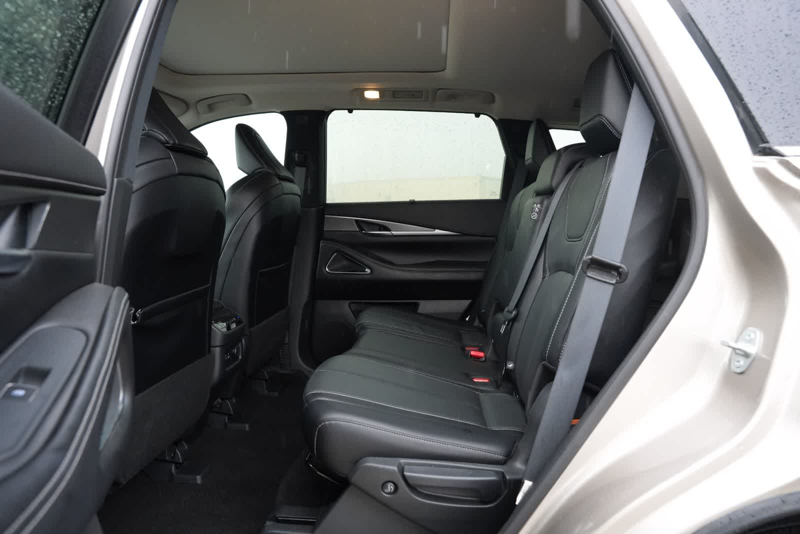 Thumbnail: 2024 INFINITI QX60 - 20