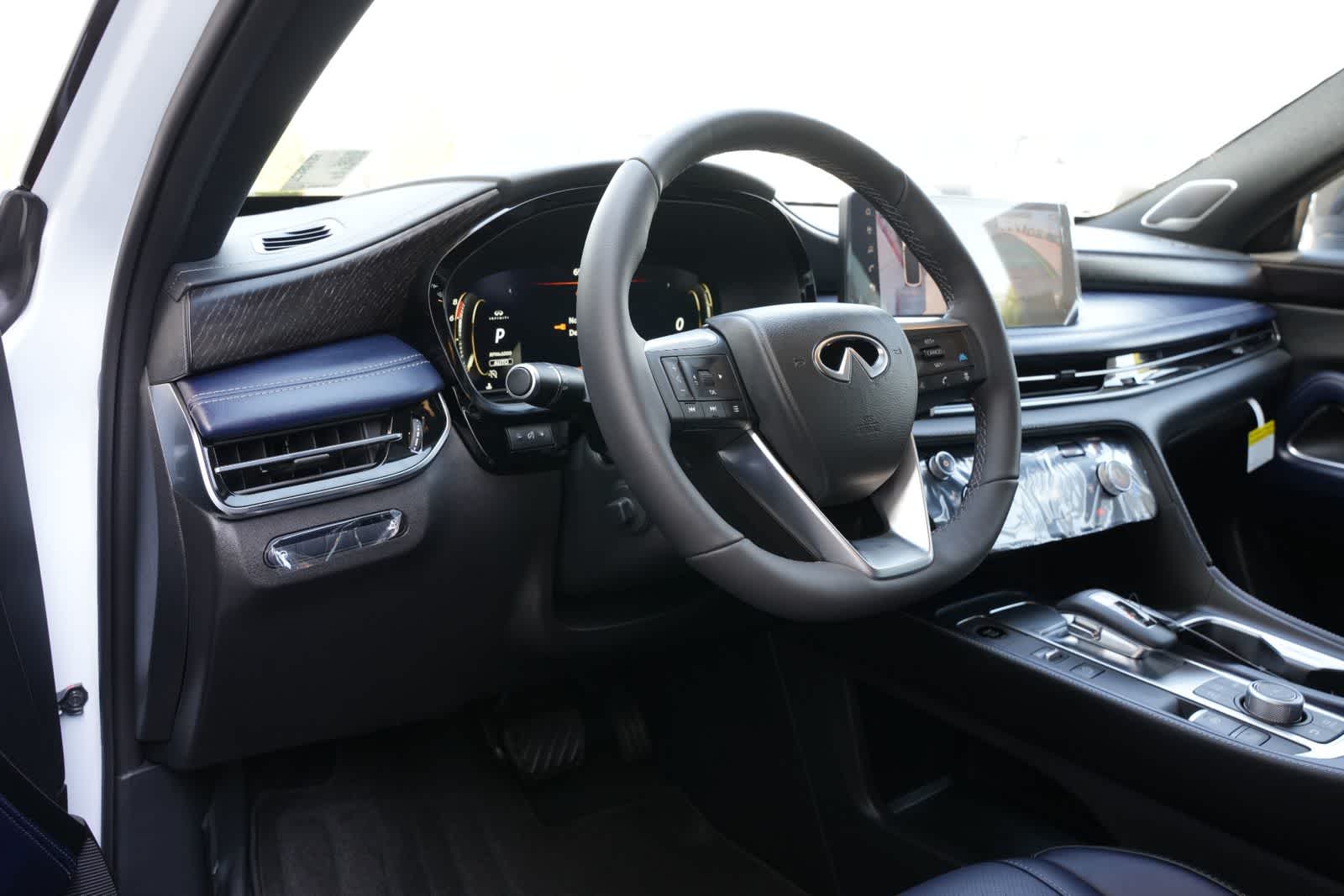 Thumbnail: 2026 INFINITI QX60 - 16