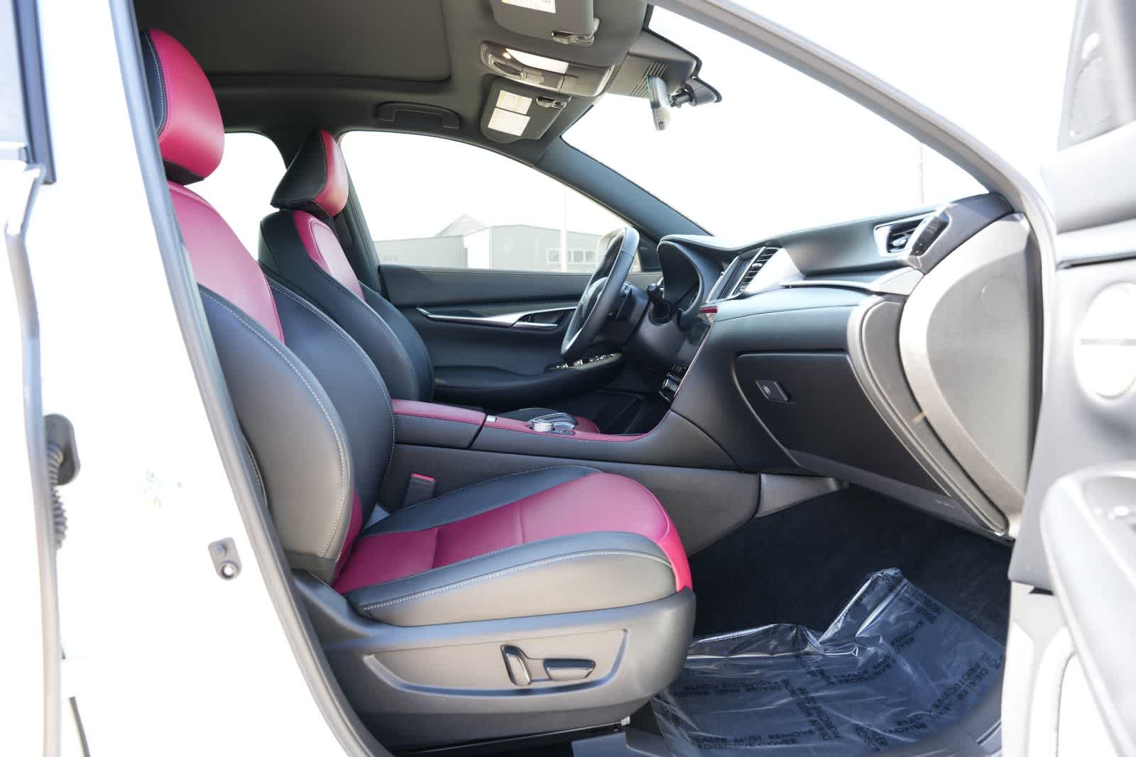 Thumbnail: 2025 INFINITI QX50 - 23