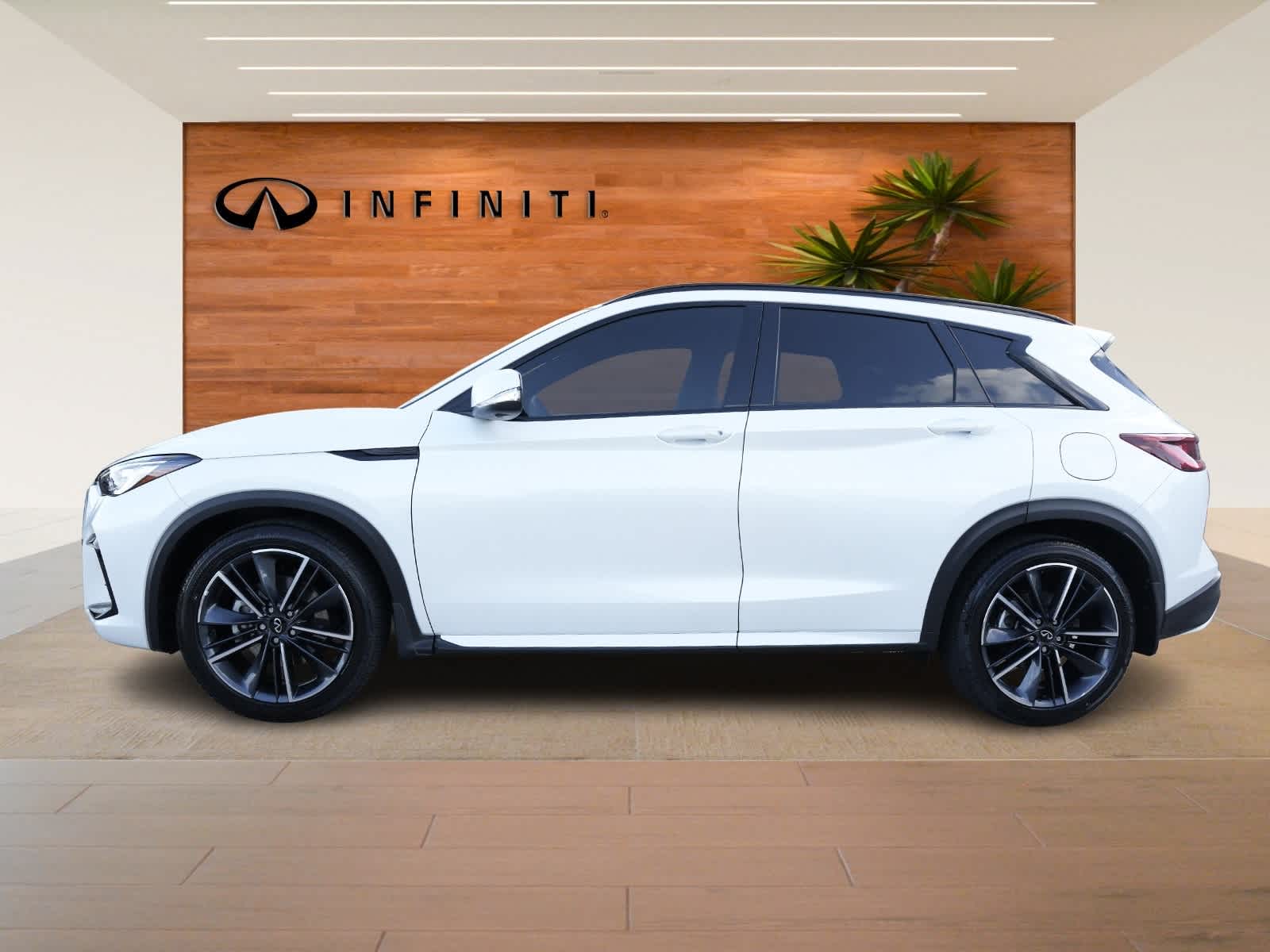 Thumbnail: 2025 INFINITI QX50 - 4