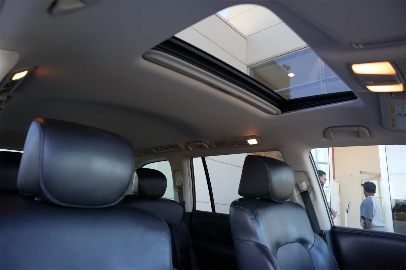 Thumbnail: 2017 INFINITI QX80 - 22