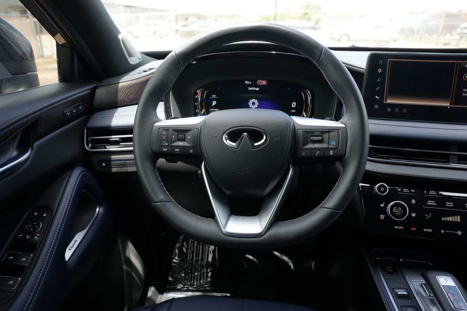 Thumbnail: 2026 INFINITI QX60 - 9