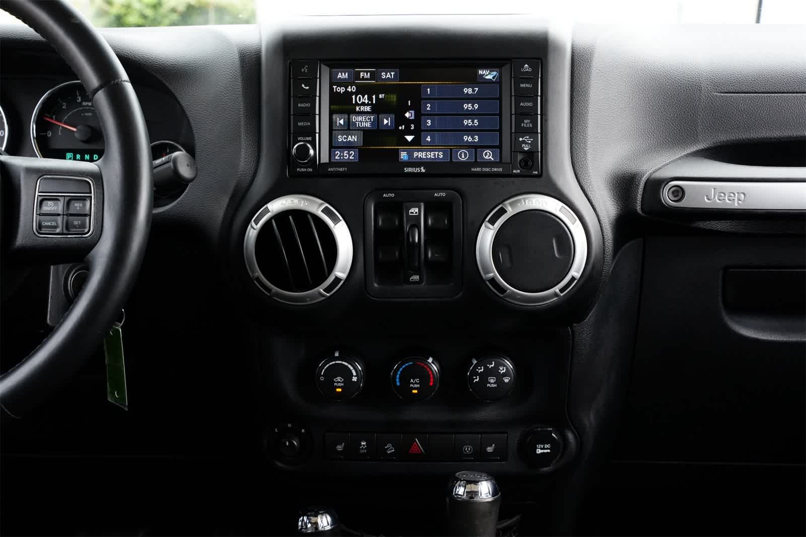 Thumbnail: 2014 Jeep Wrangler - 13