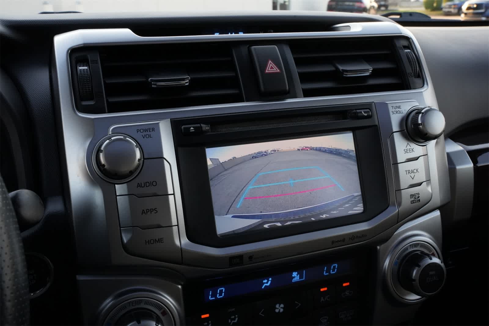 Thumbnail: 2016 Toyota 4Runner - 14