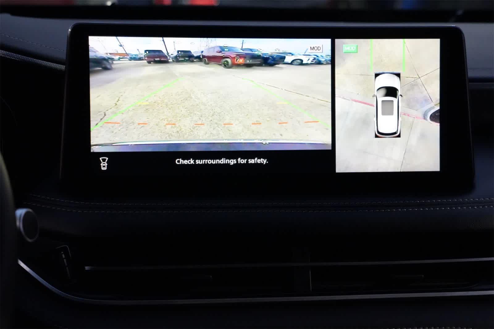 Thumbnail: 2023 INFINITI QX60 - 14