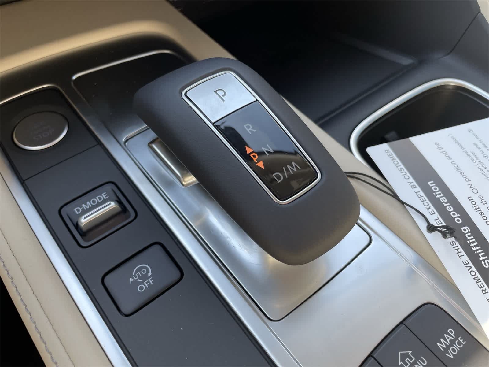 Thumbnail: 2025 INFINITI QX60 - 15