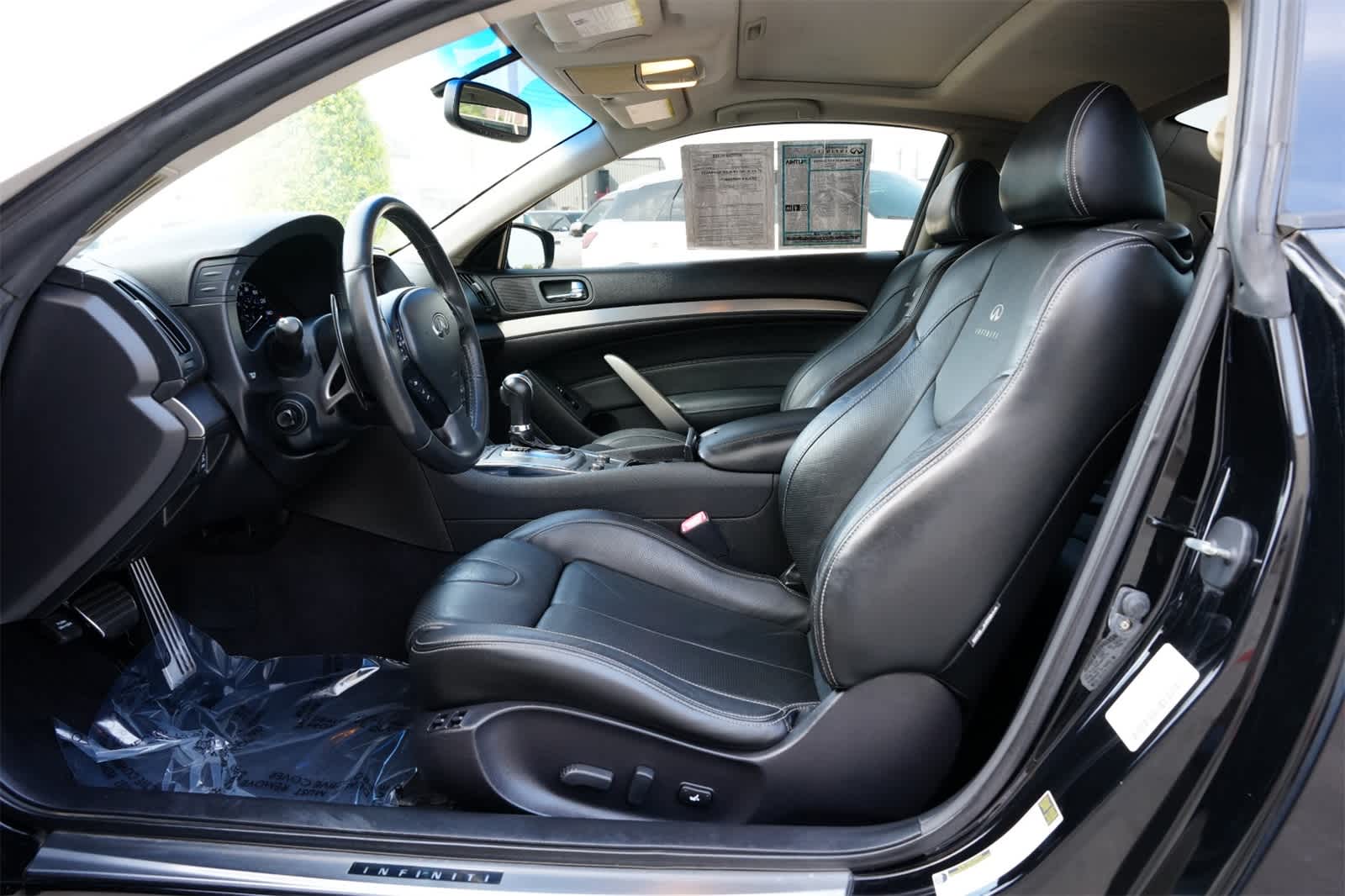 Thumbnail: 2012 INFINITI G37 - 12