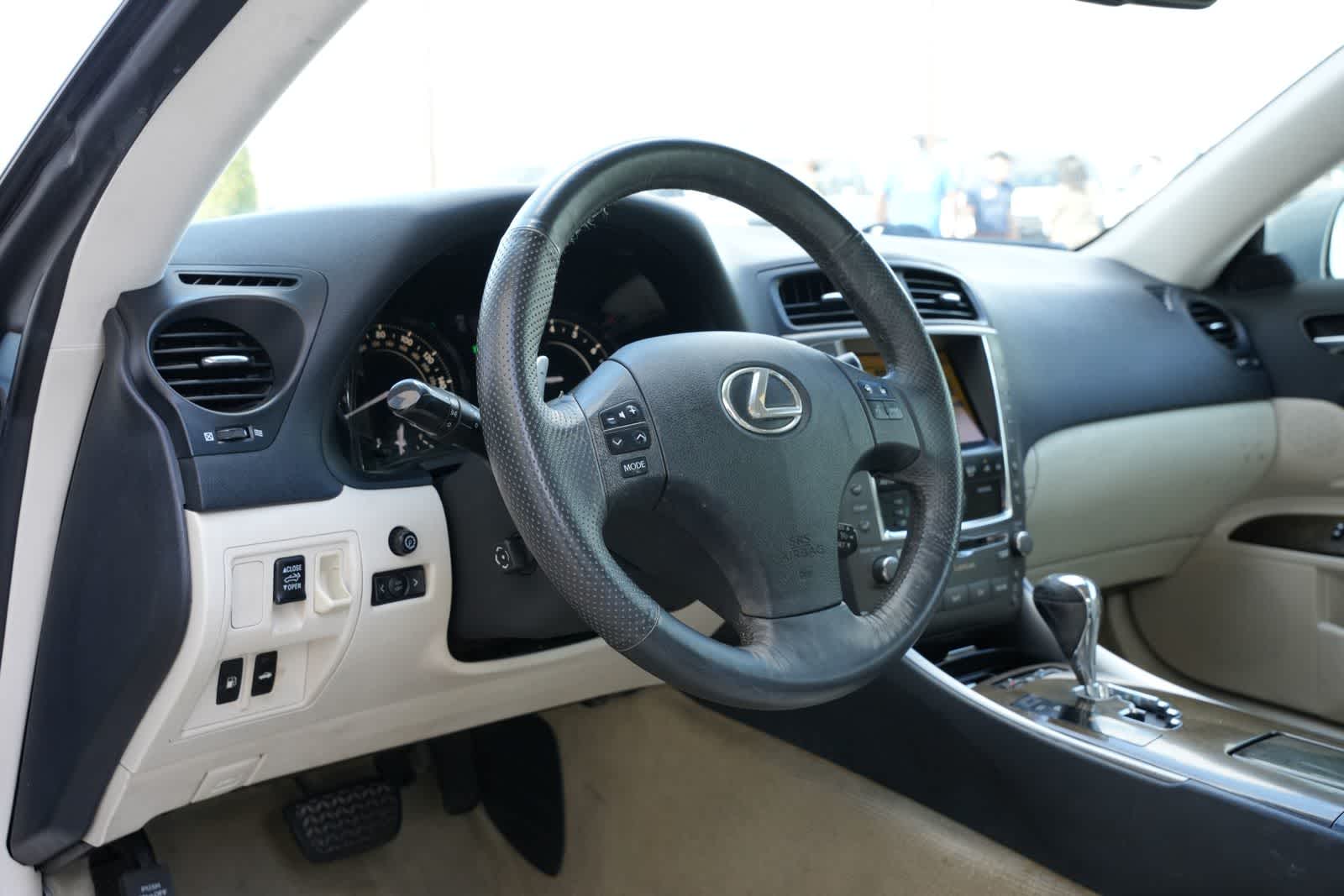 Thumbnail: 2010 Lexus IS - 14