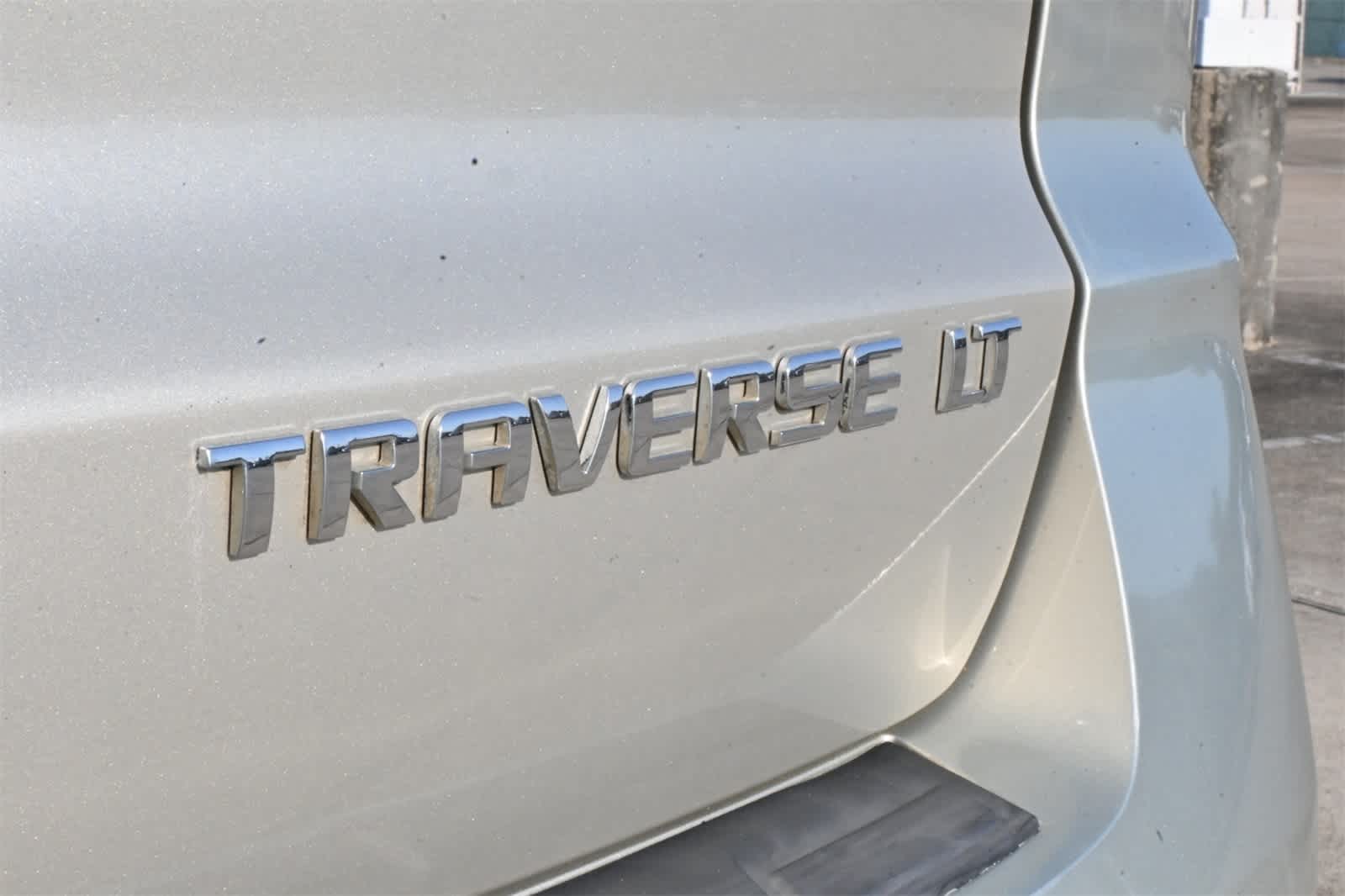 Thumbnail: 2014 Chevrolet Traverse - 18