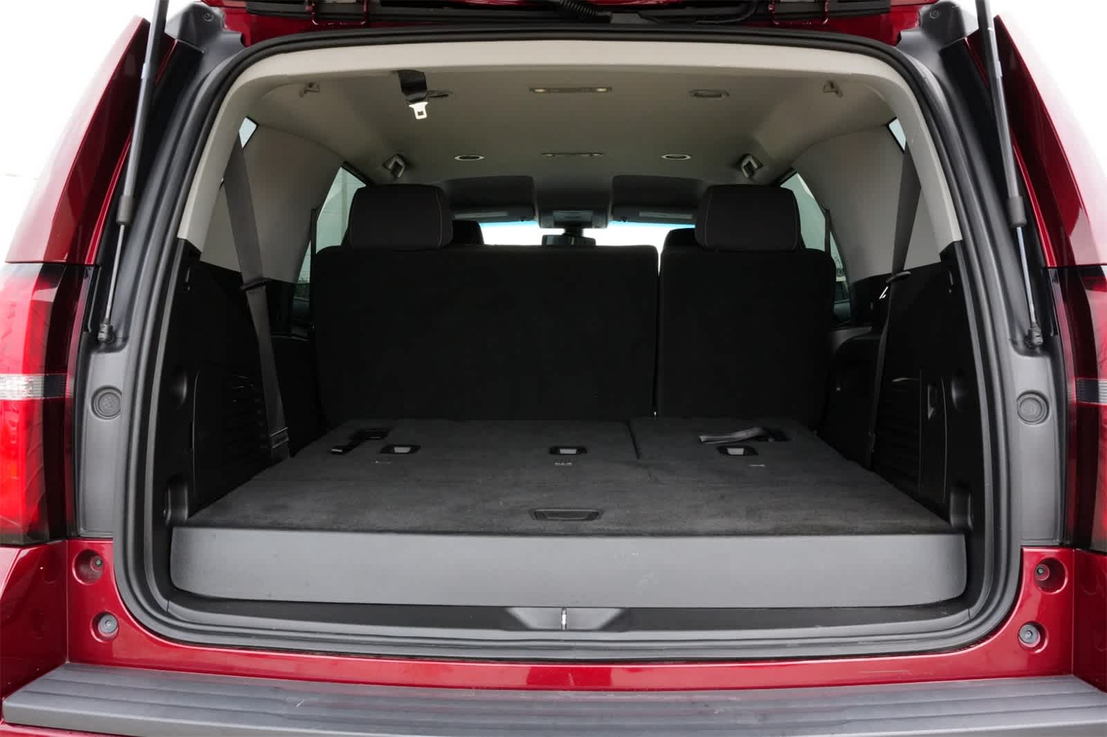 Thumbnail: 2018 Chevrolet Tahoe - 20