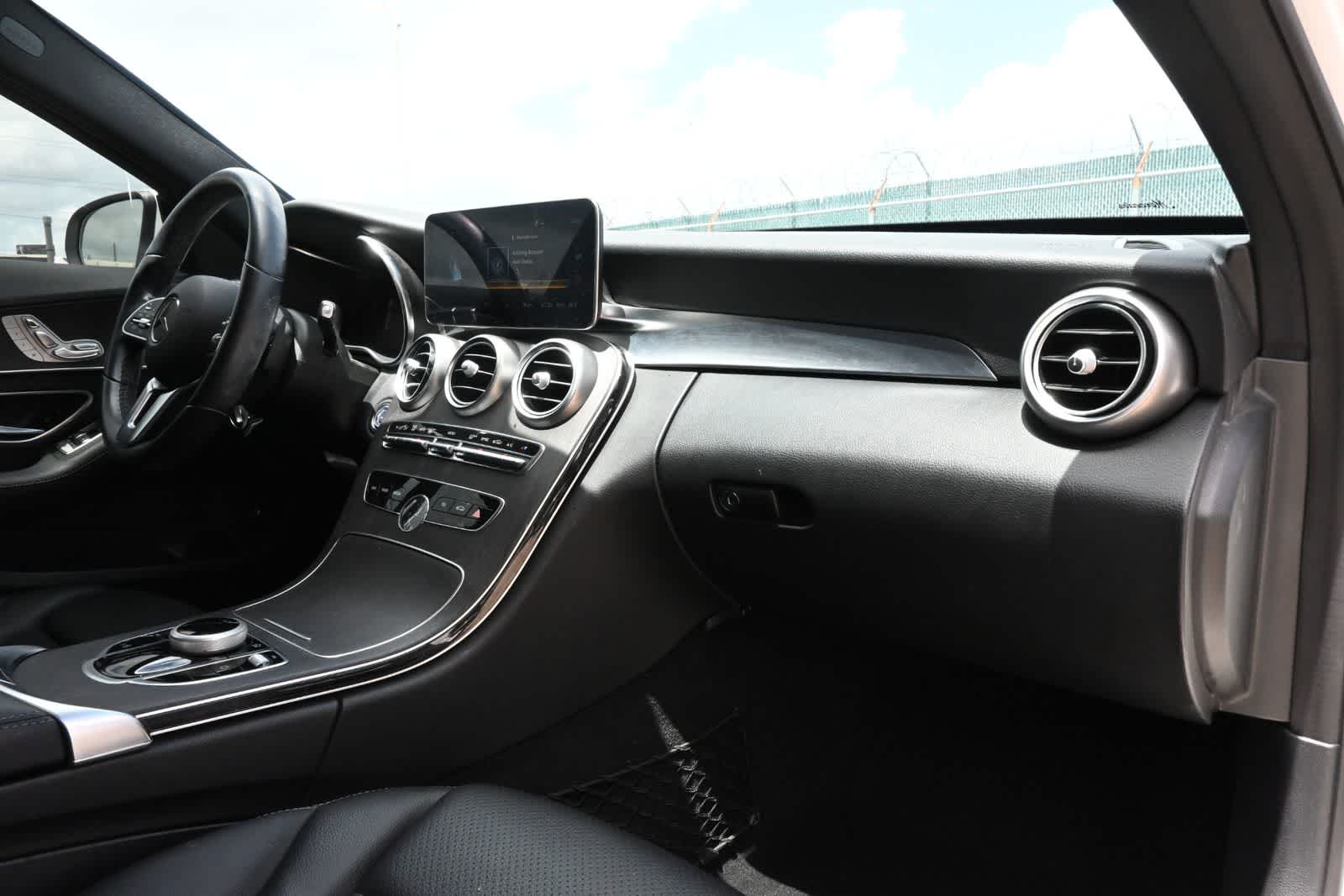 Thumbnail: 2020 Mercedes-Benz C-Class - 23