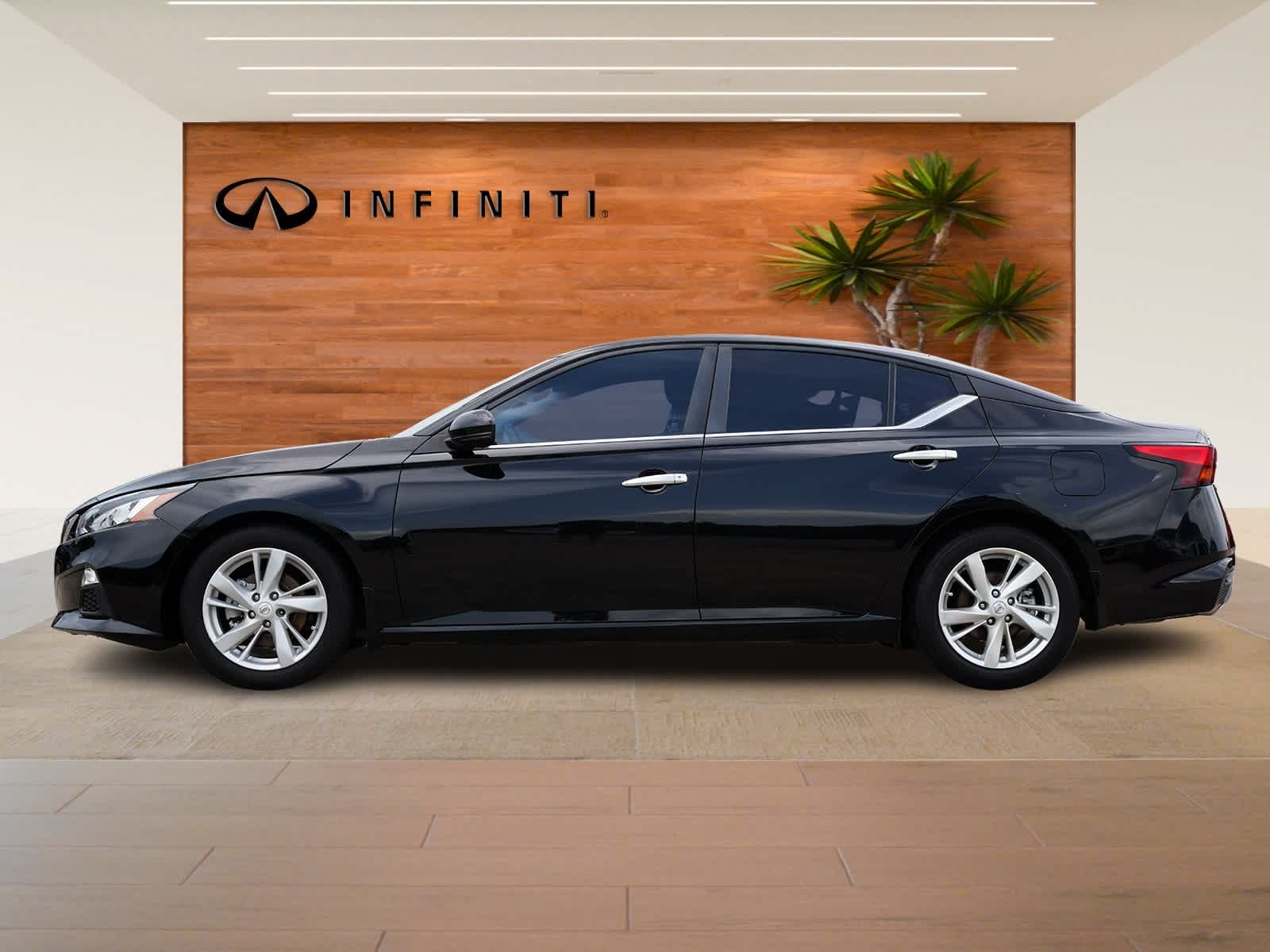 Thumbnail: 2022 Nissan Altima - 4