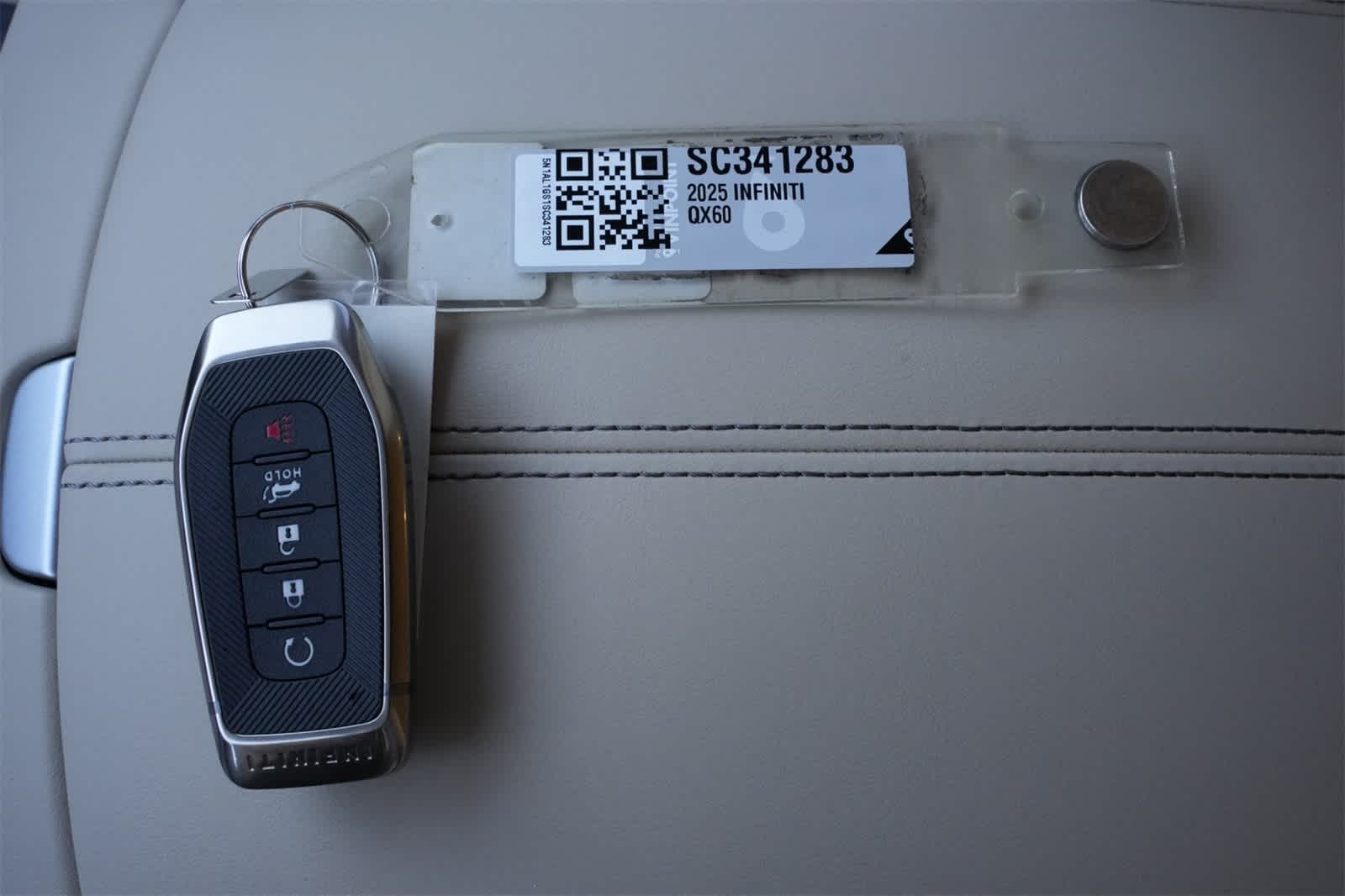 Thumbnail: 2025 INFINITI QX60 - 28
