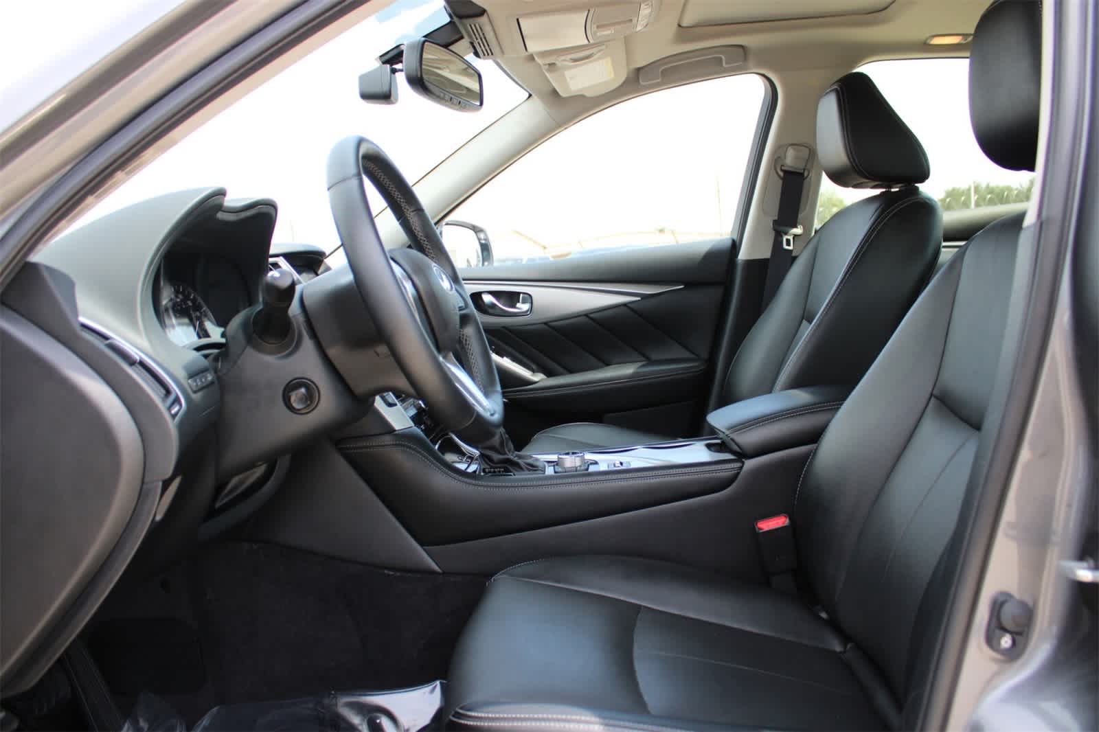 Thumbnail: 2024 INFINITI Q50 - 18