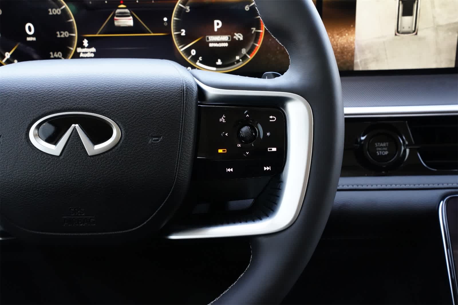 Thumbnail: 2025 INFINITI QX80 - 11