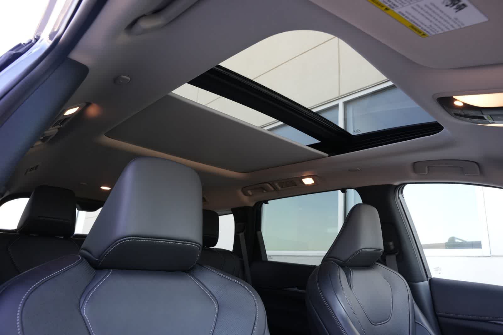 Thumbnail: 2025 INFINITI QX60 - 24