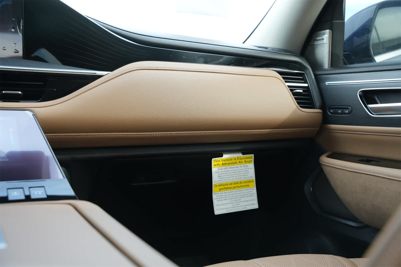2025 INFINITI QX80 Sensory 8