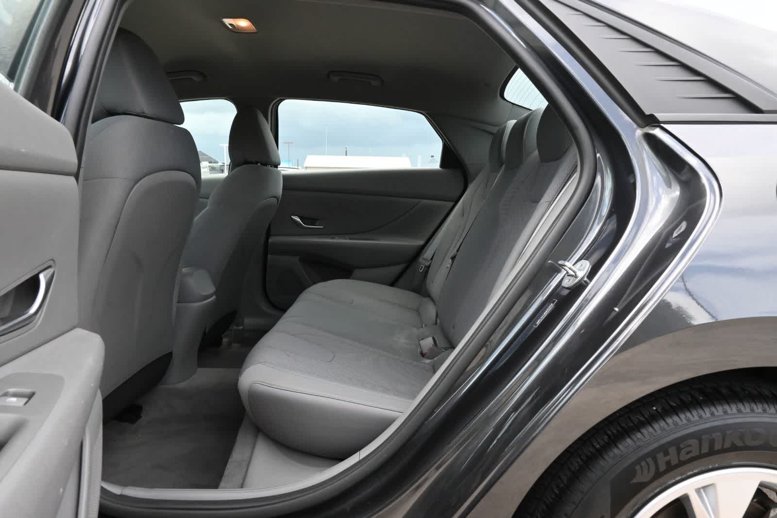 Thumbnail: 2021 Hyundai Elantra - 19