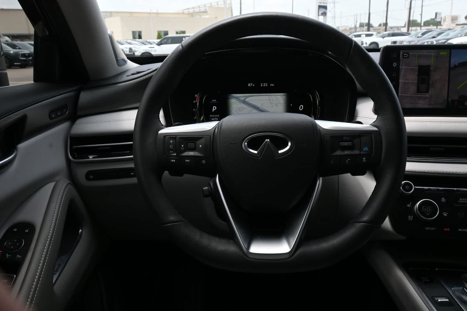Thumbnail: 2026 INFINITI QX60 - 9