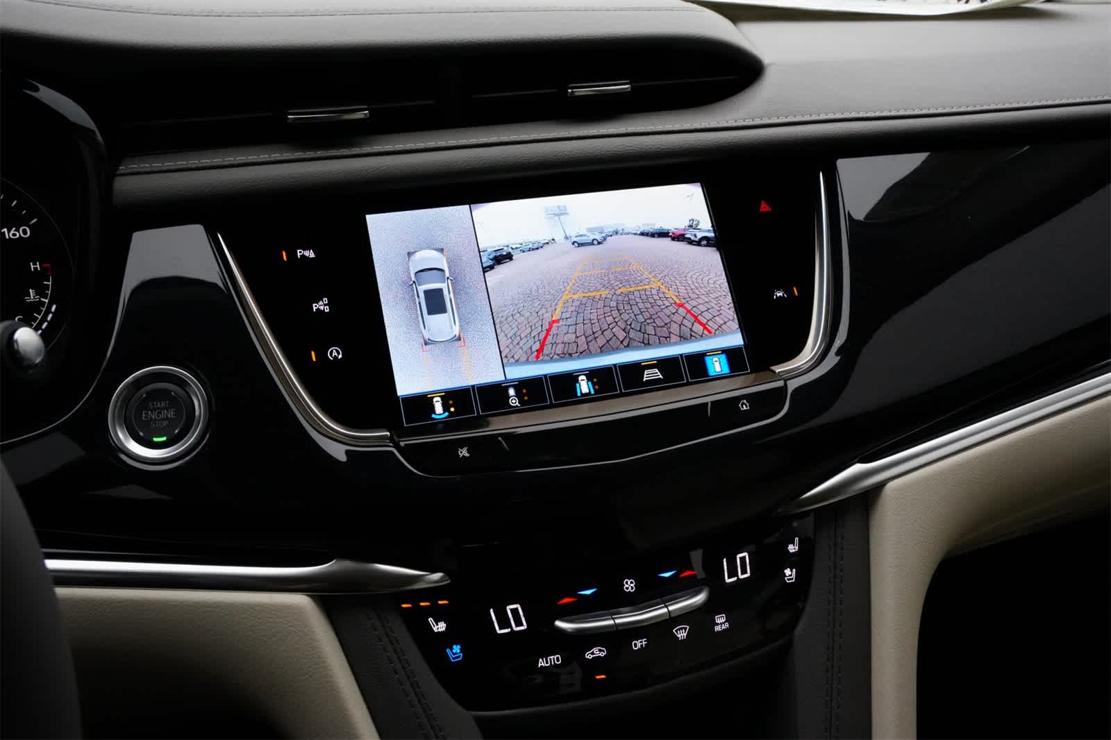 Thumbnail: 2014 Hyundai Tucson - 14
