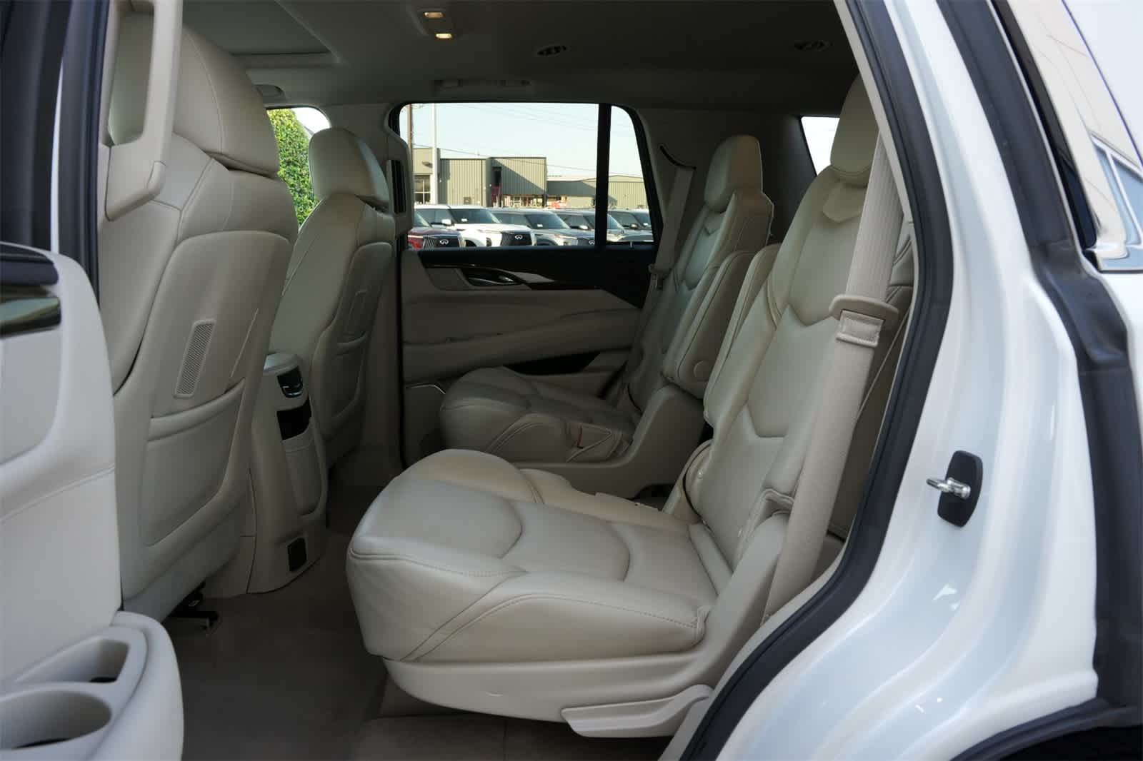 Thumbnail: 2019 Cadillac Escalade - 19