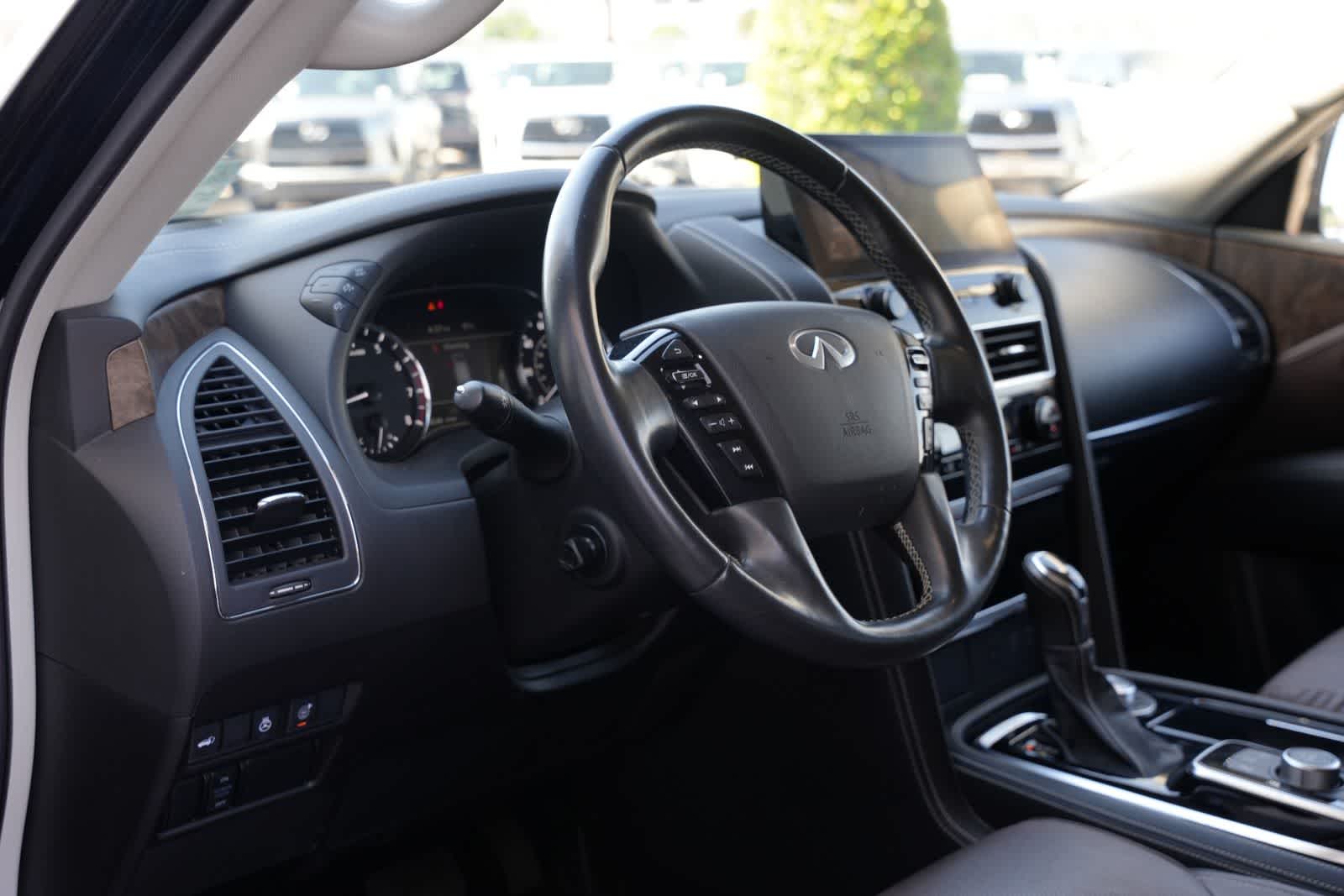 Thumbnail: 2024 INFINITI QX80 - 10
