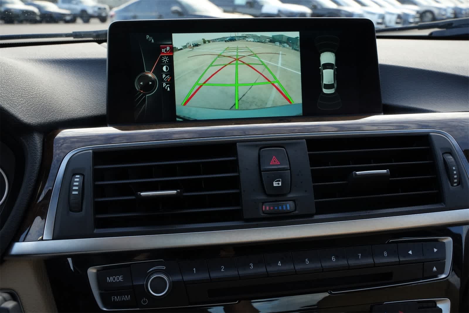 Thumbnail: 2016 BMW 3 Series - 14