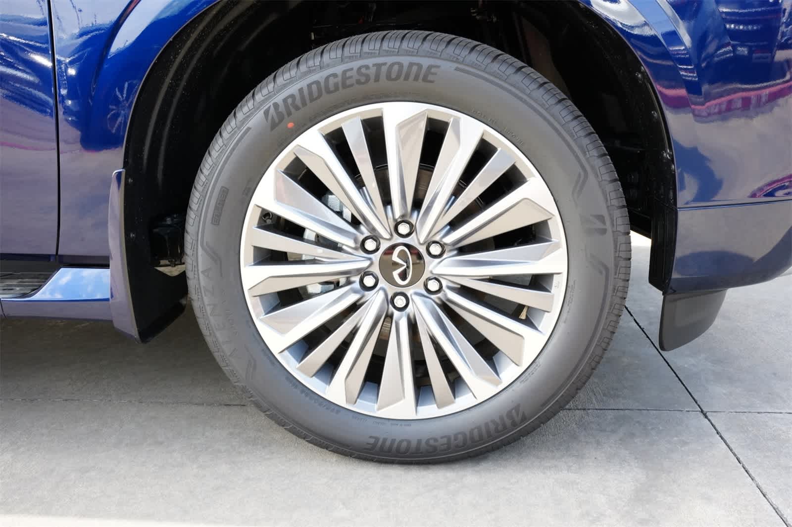 Thumbnail: 2025 INFINITI QX80 - 27