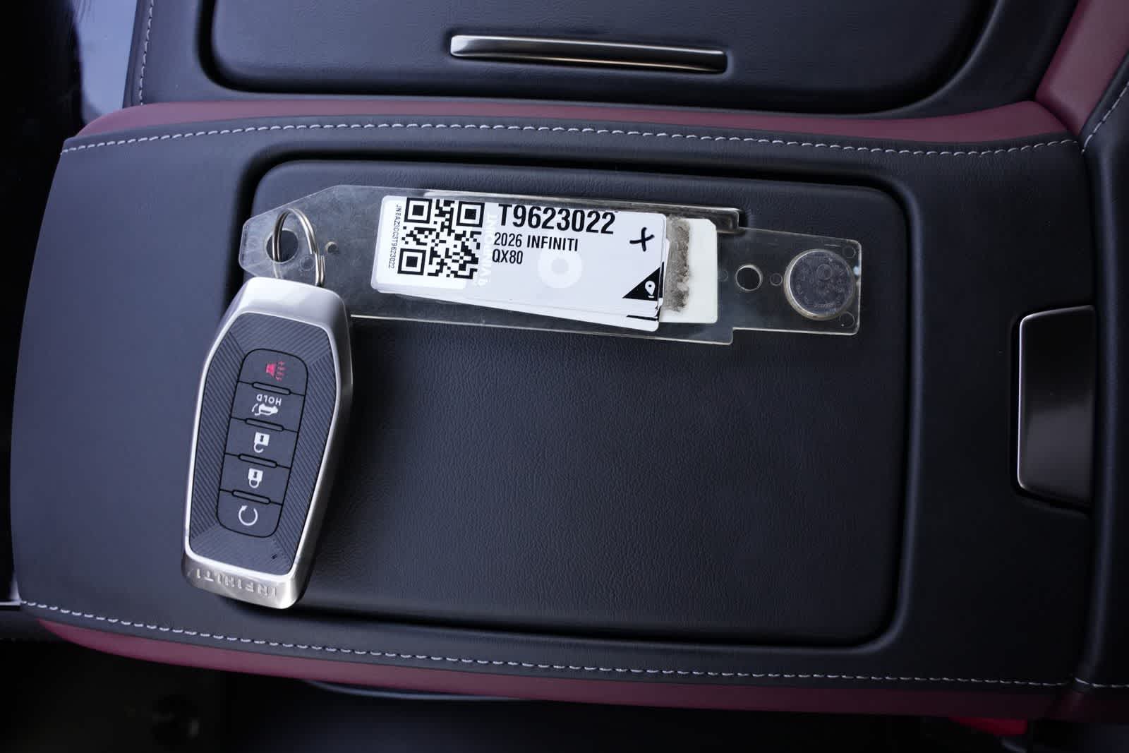 Thumbnail: 2026 INFINITI QX80 - 28