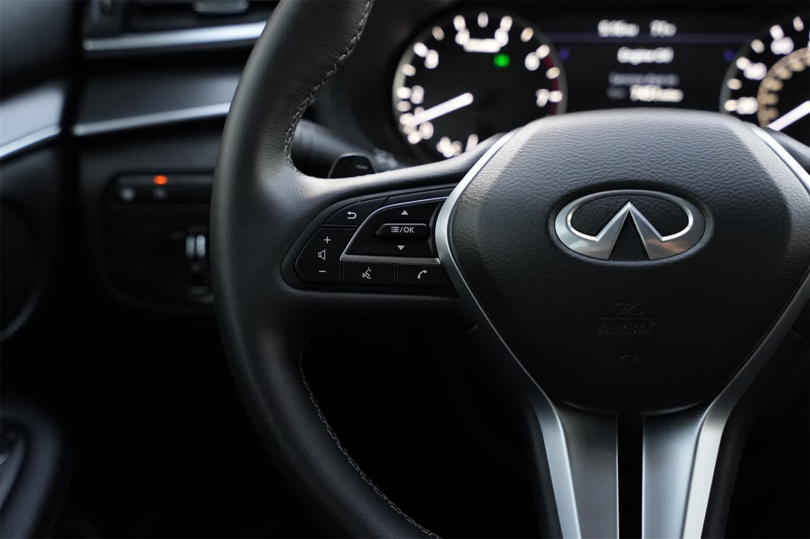 Thumbnail: 2025 INFINITI QX50 - 10