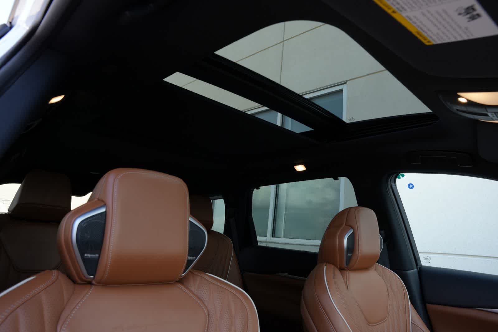 Thumbnail: 2027 INFINITI QX60 - 22