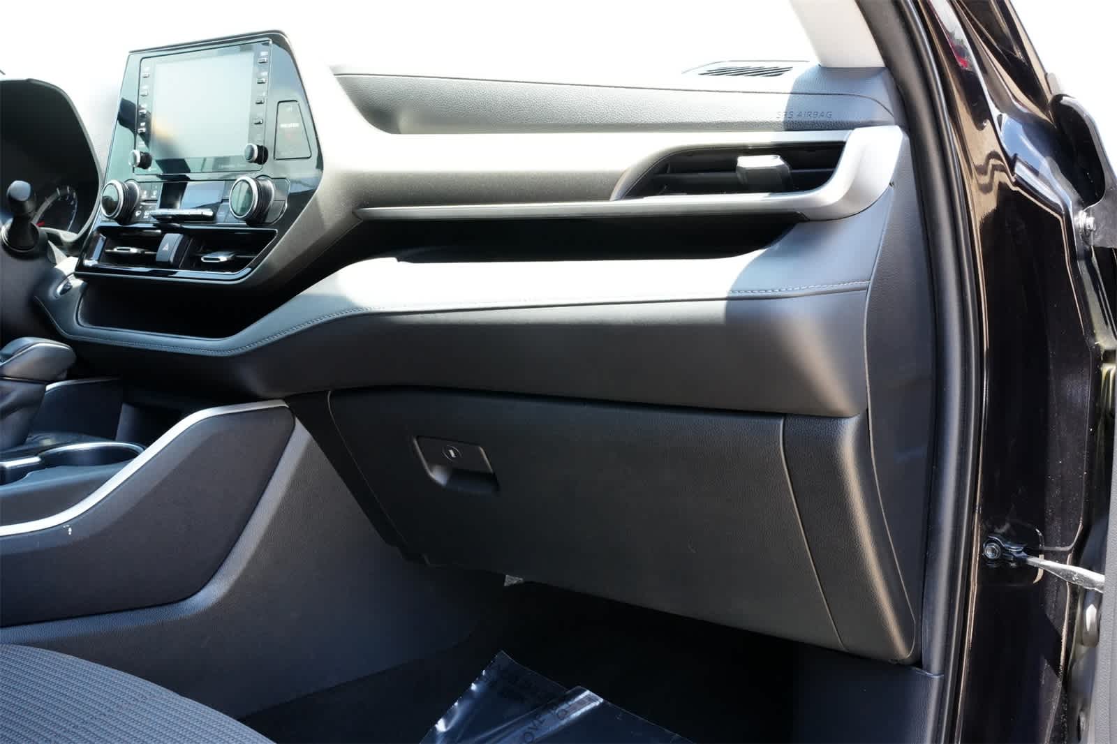 Thumbnail: 2020 Toyota Highlander - 23