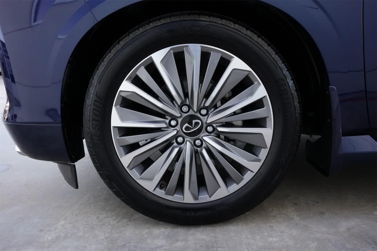 Thumbnail: 2025 INFINITI QX80 - 26