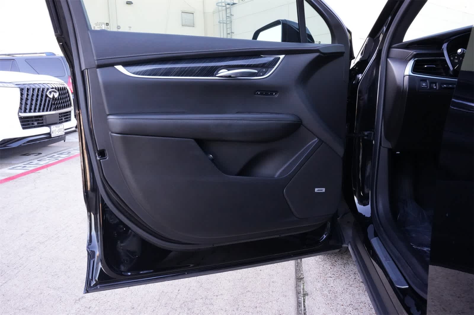 Thumbnail: 2022 Cadillac XT6 - 18