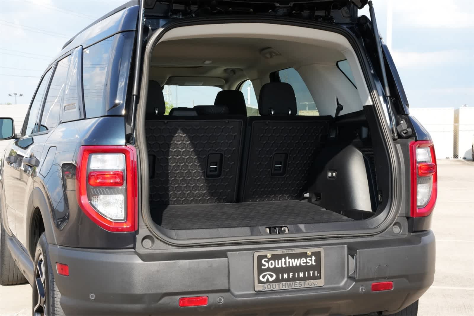 Thumbnail: 2021 Ford Bronco Sport - 21