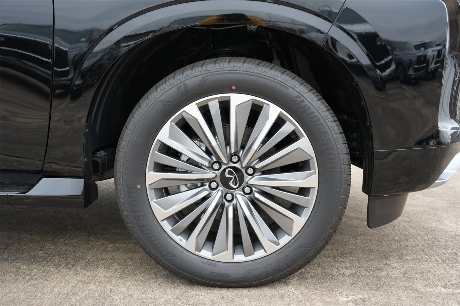 Thumbnail: 2025 INFINITI QX80 - 26