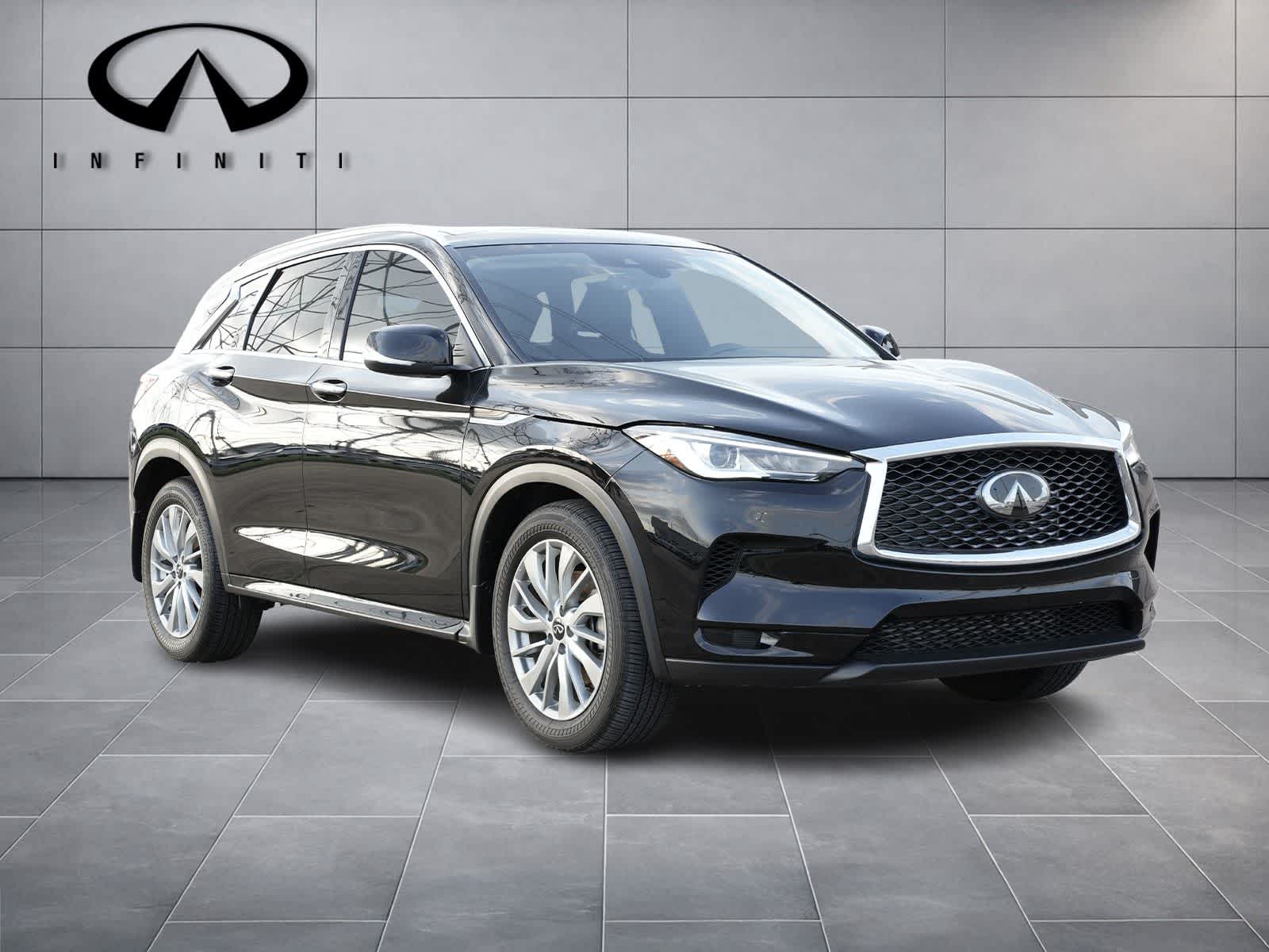 Thumbnail: 2025 INFINITI QX50 - 3