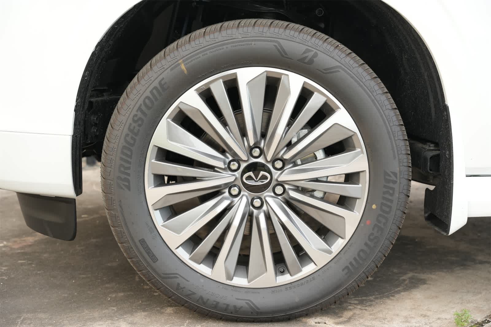 Thumbnail: 2025 INFINITI QX80 - 26