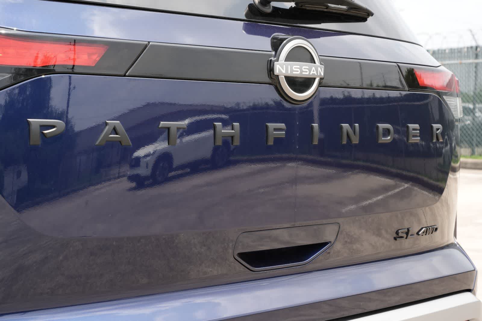 Thumbnail: 2023 Nissan Pathfinder - 19