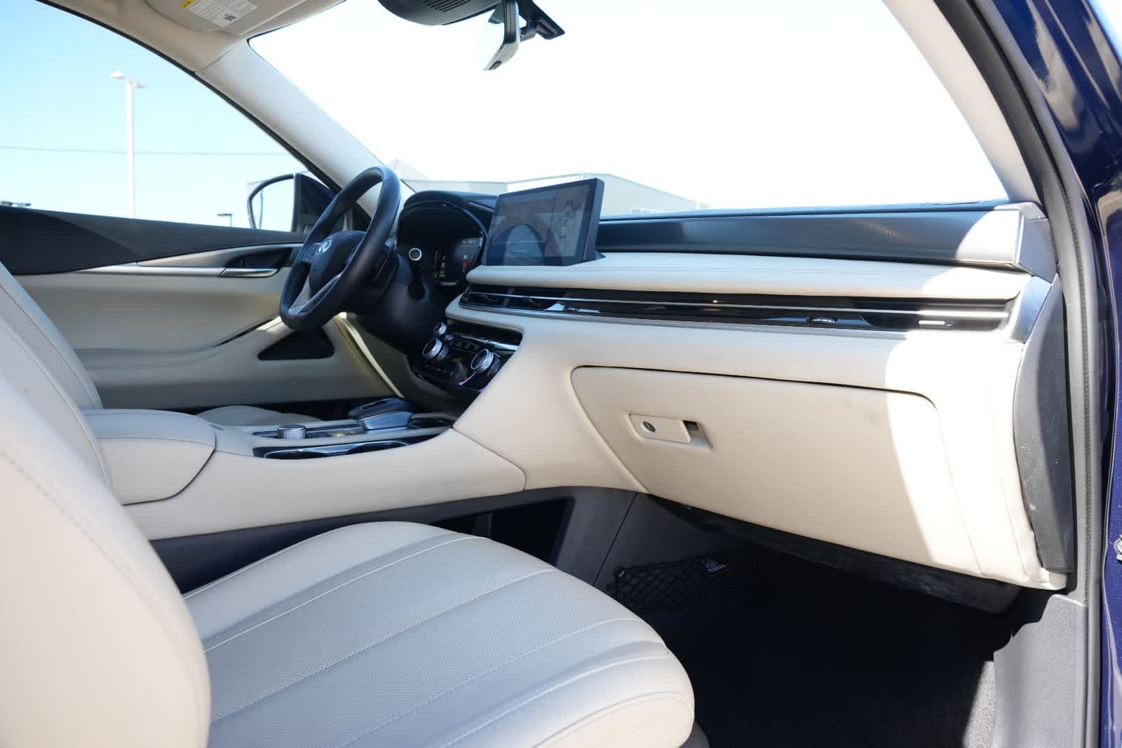 Thumbnail: 2023 INFINITI QX60 - 22